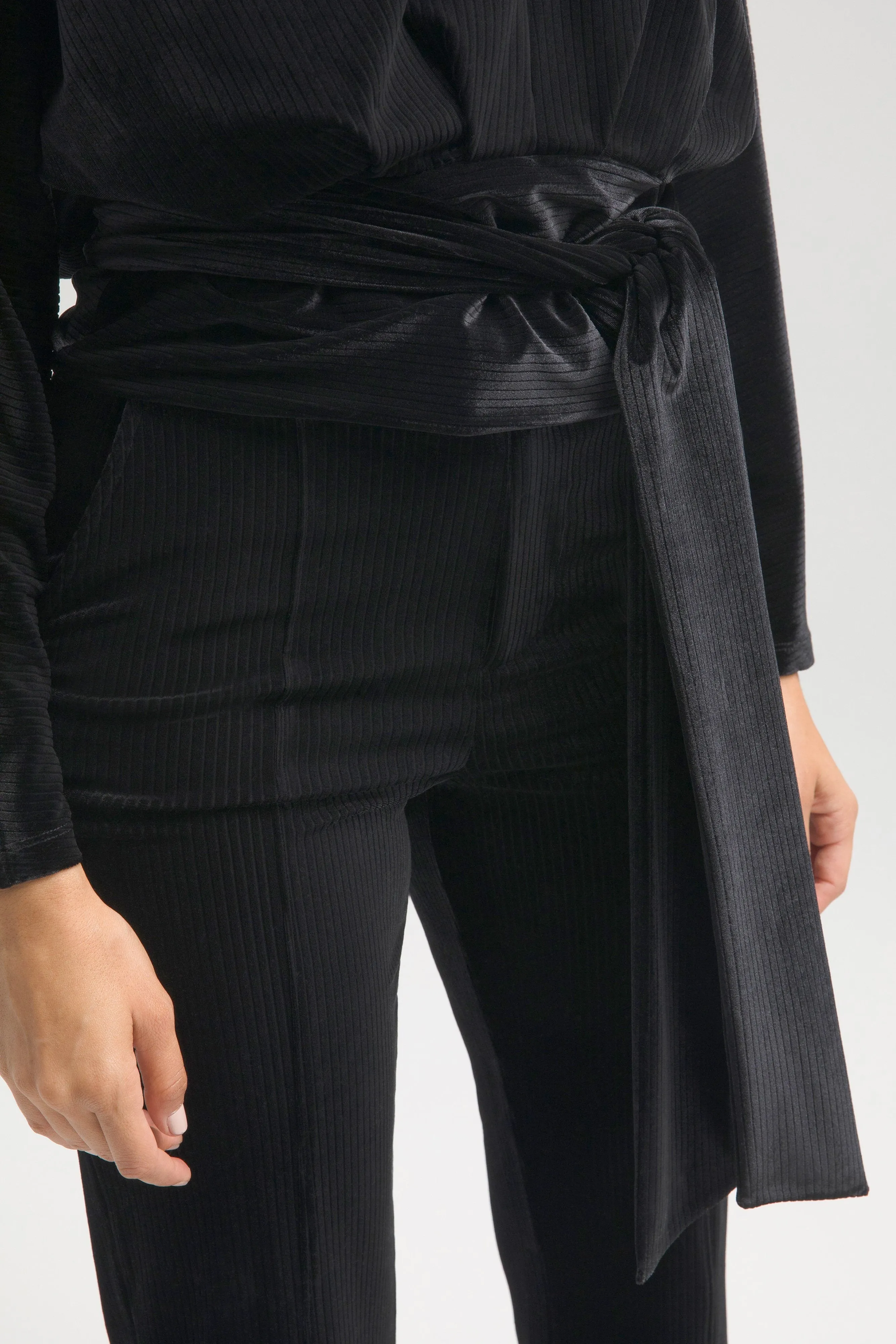 DRESS UP AND DOWN TOP| BLACK001