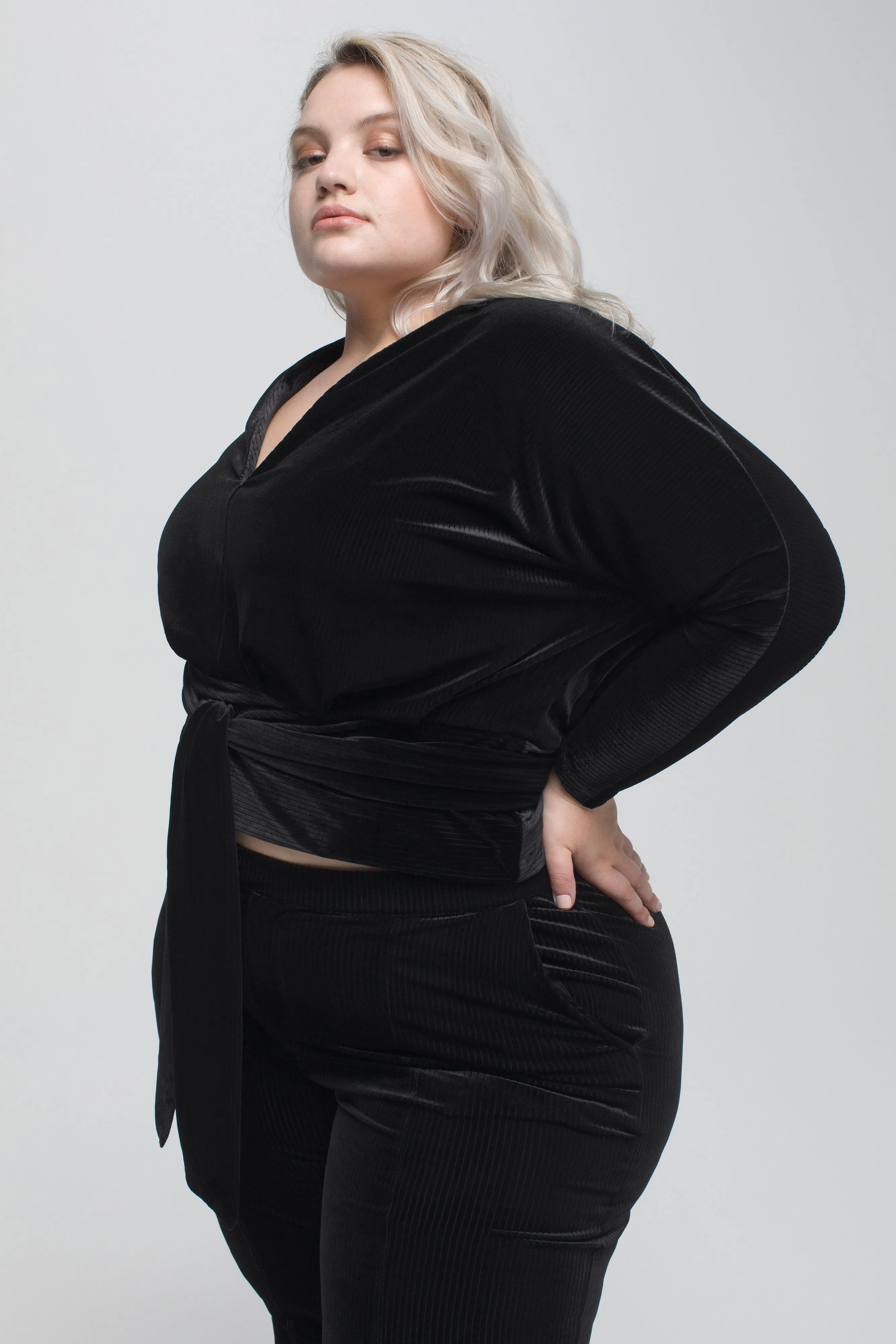 DRESS UP AND DOWN TOP| BLACK001