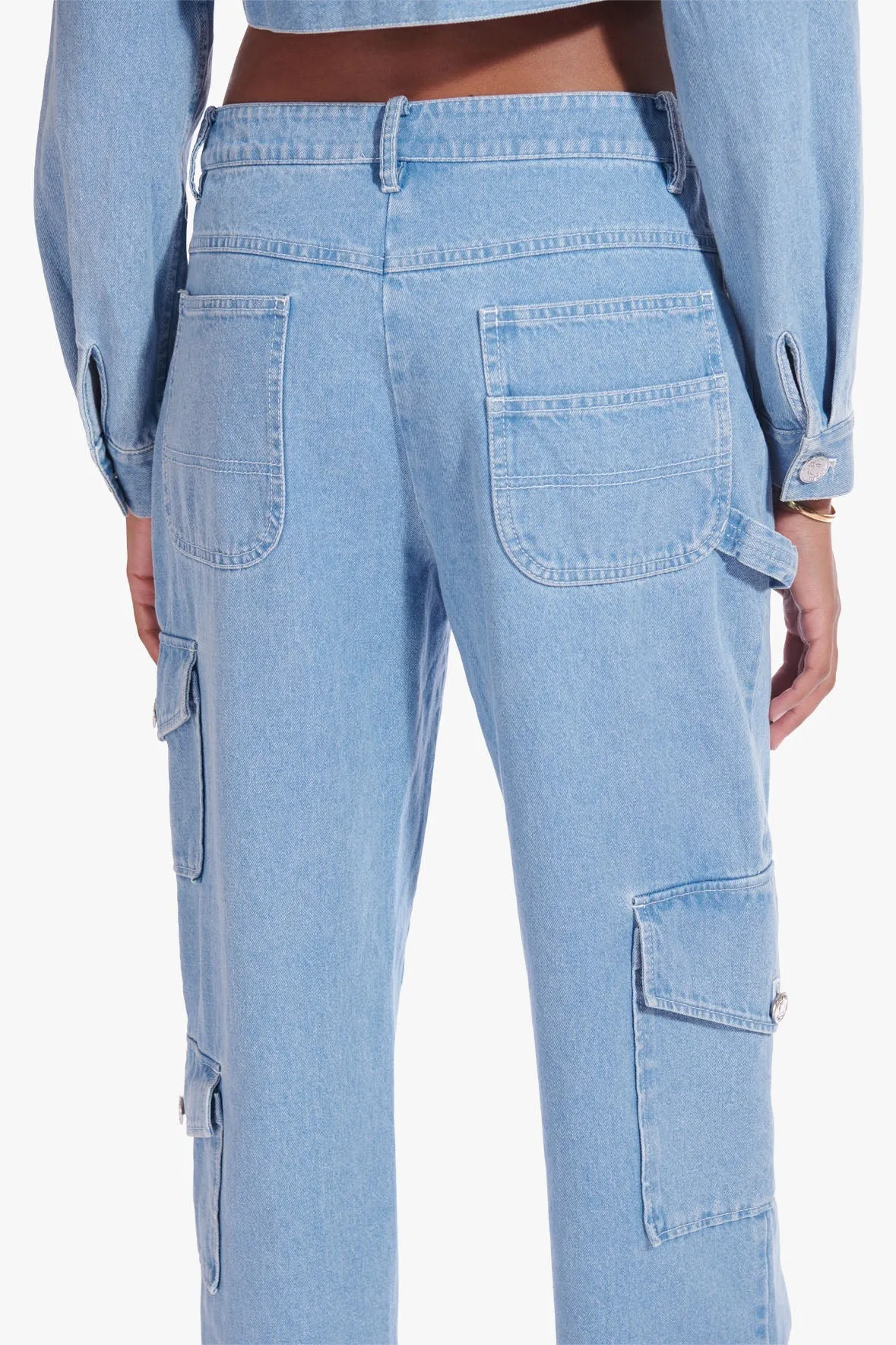 EASTON PANT | LIGHT WASH