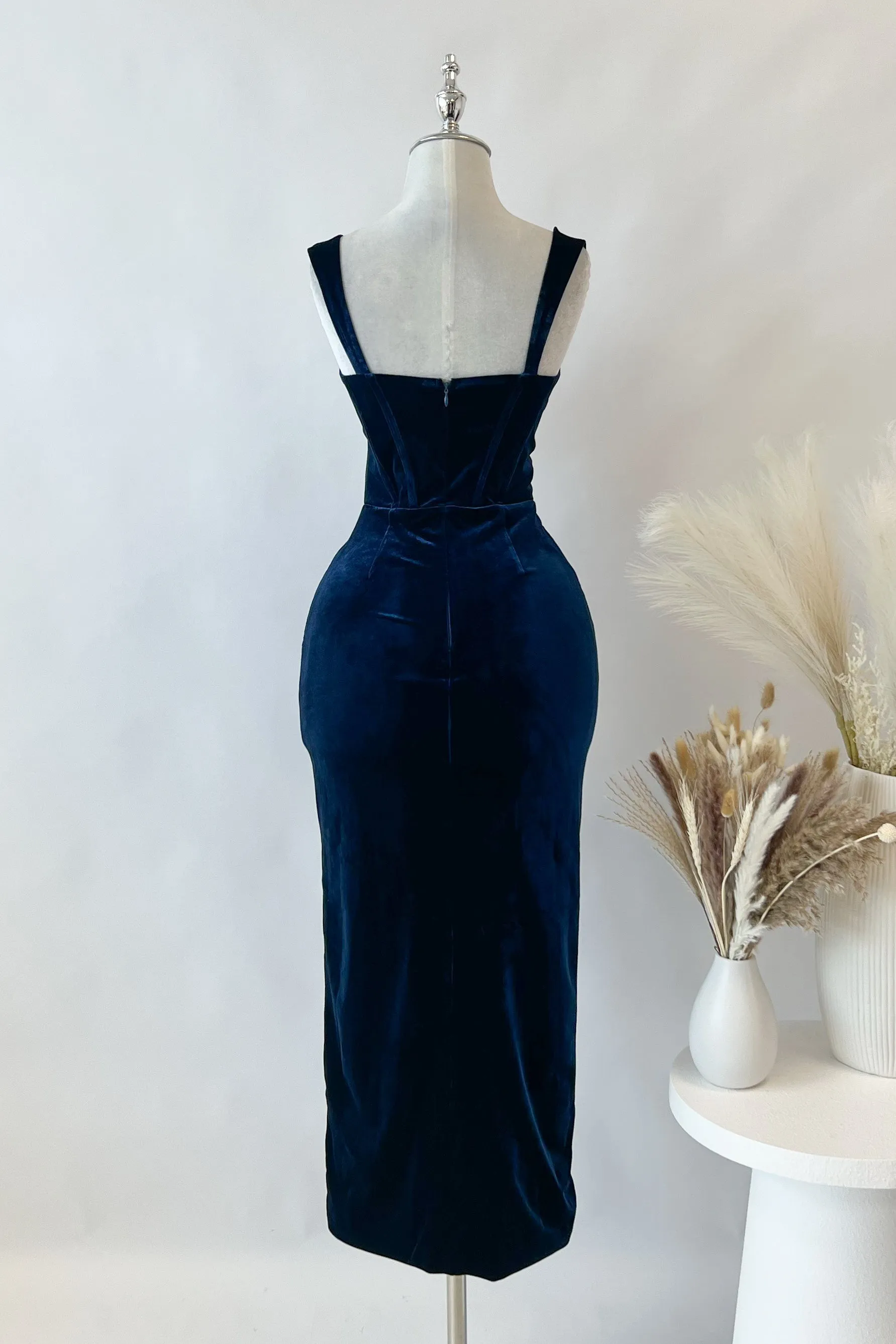 Elvissa Velvet Midi Dress - Navy