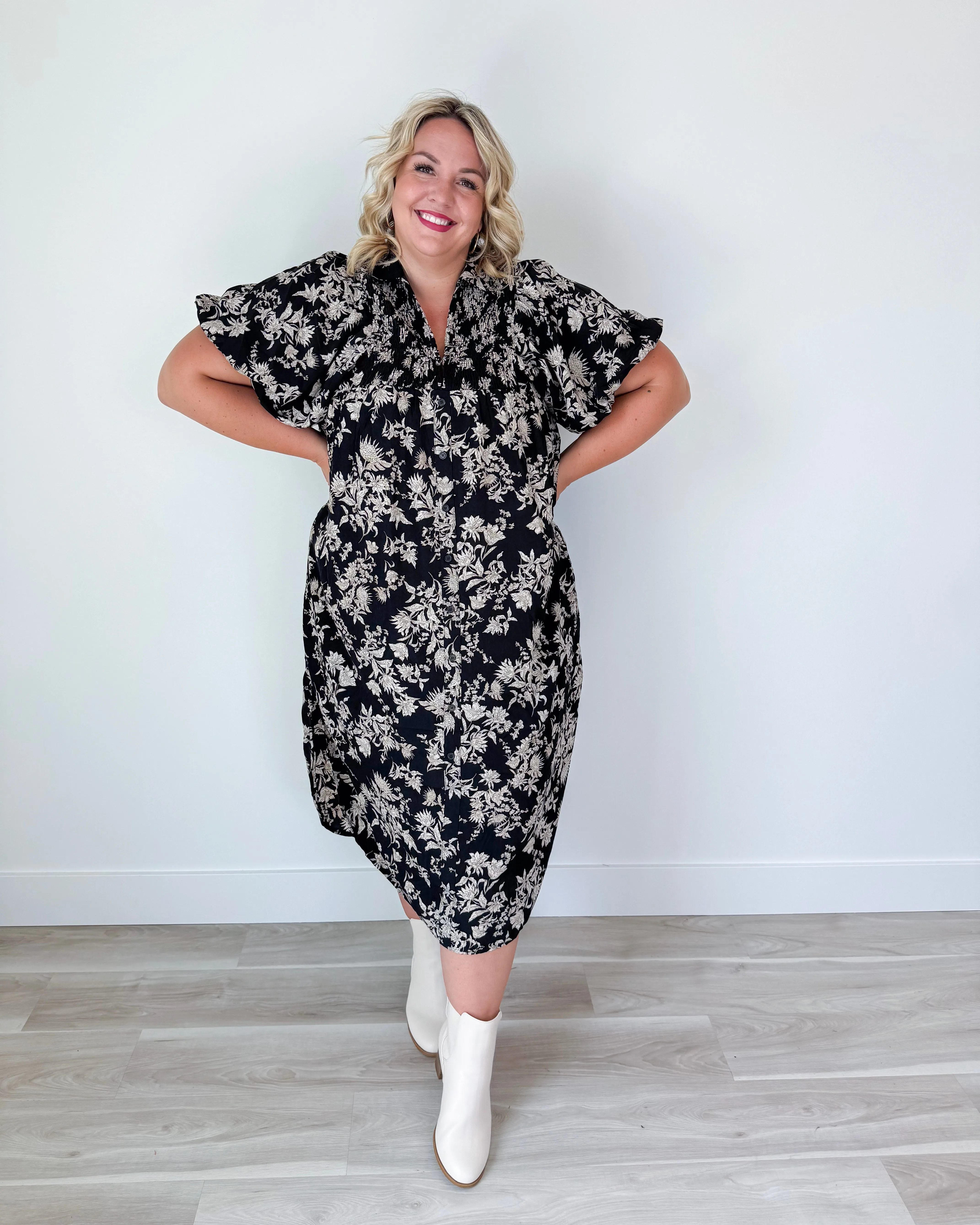 Hand In Hand Dress Curvy