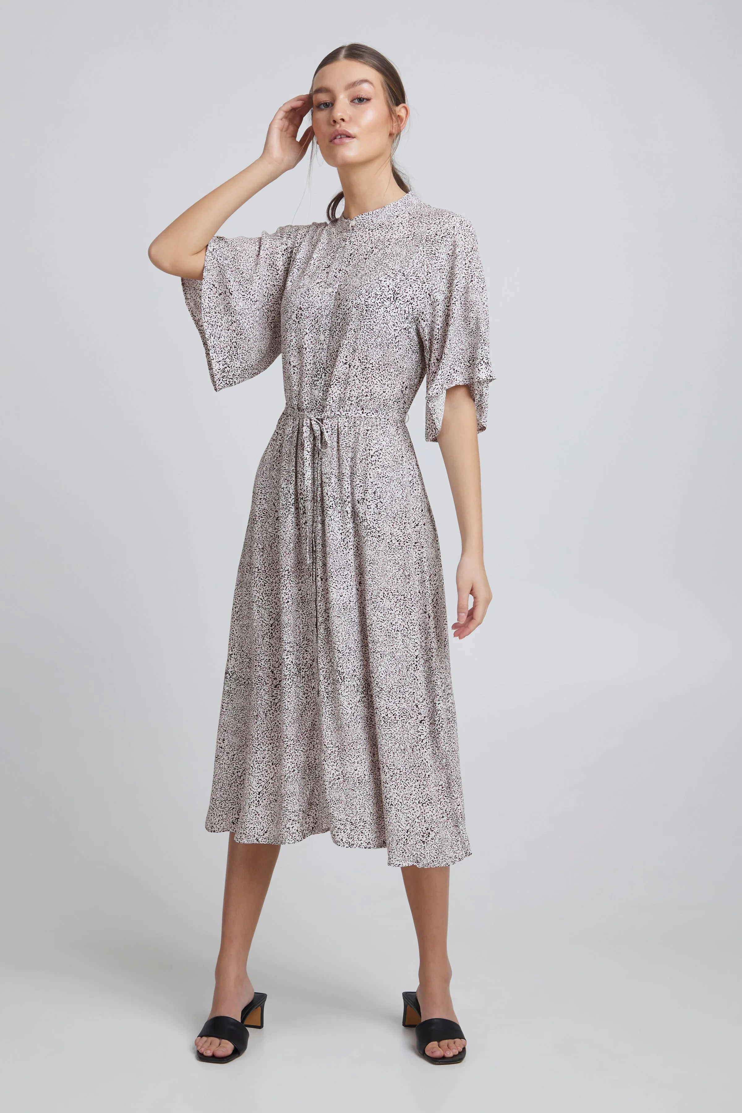 Harena Dress (Lavender Mist)