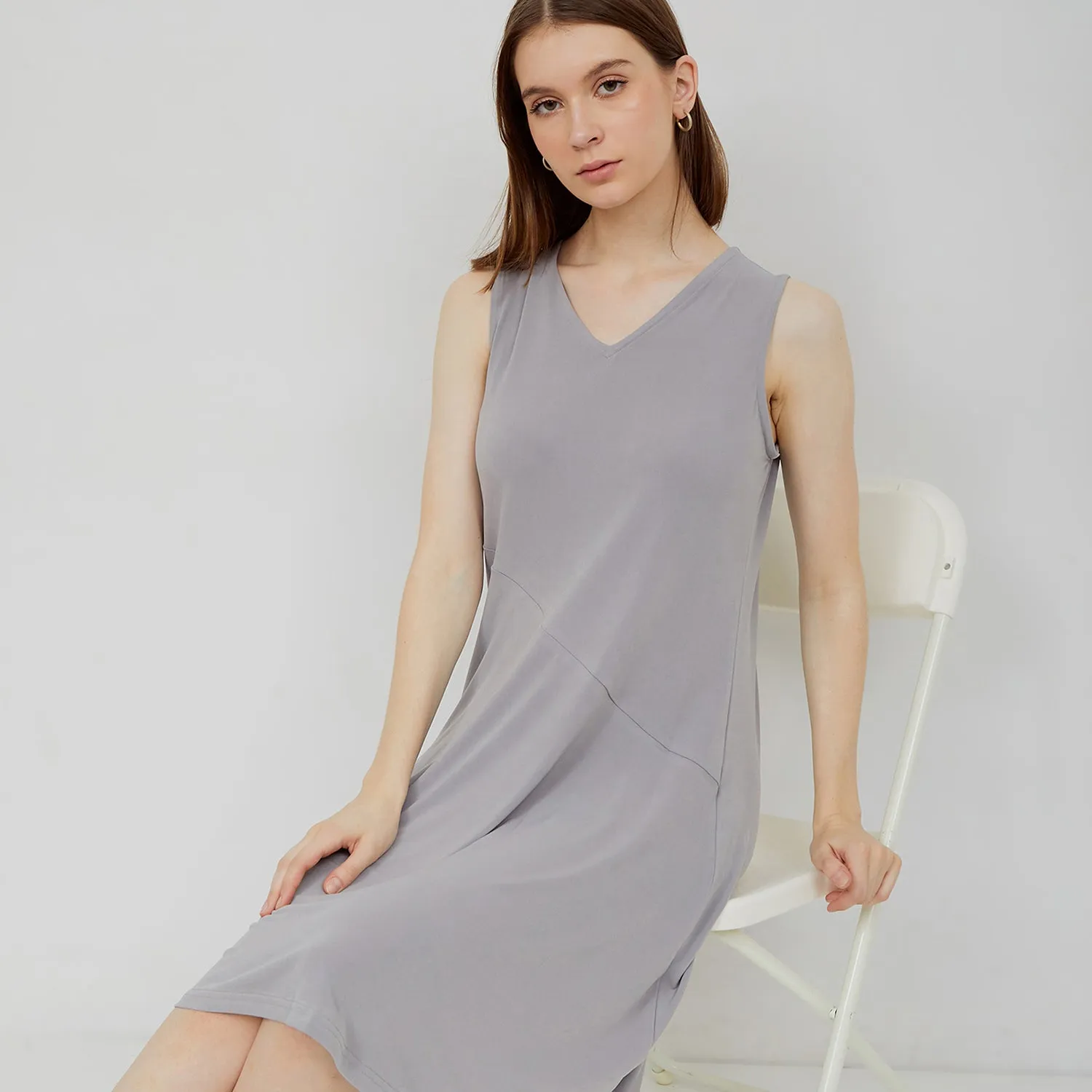 Illy Dress - V neck Dress - Abu Muda