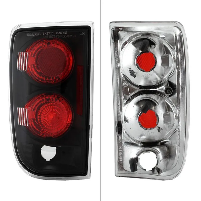 Spyder Euro Style Tail Lights Chevy Blazer (1995-2005) Black / Chrome / Smoke