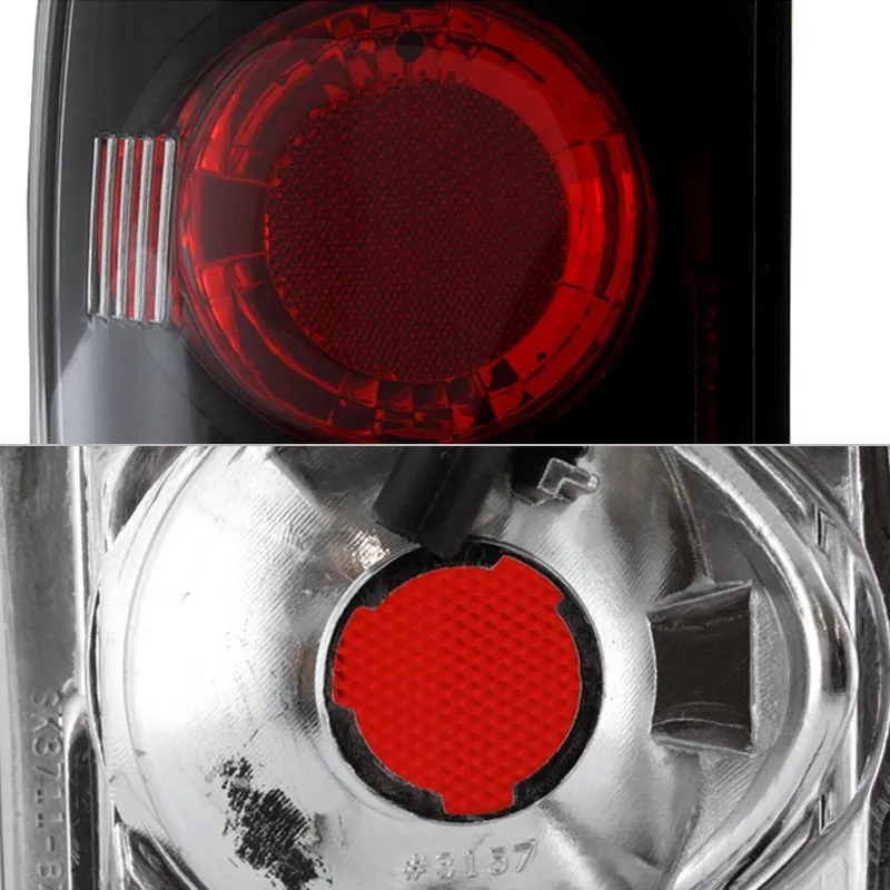 Spyder Euro Style Tail Lights Chevy Blazer (1995-2005) Black / Chrome / Smoke